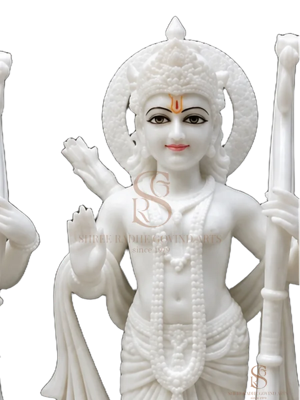 Close-up of the face and crown of the Ram Darbar Set